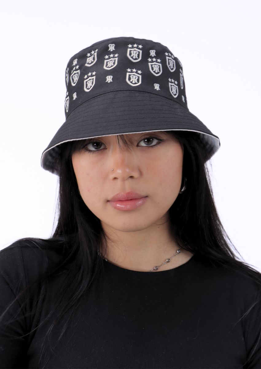 BLACK BUCKET HAT